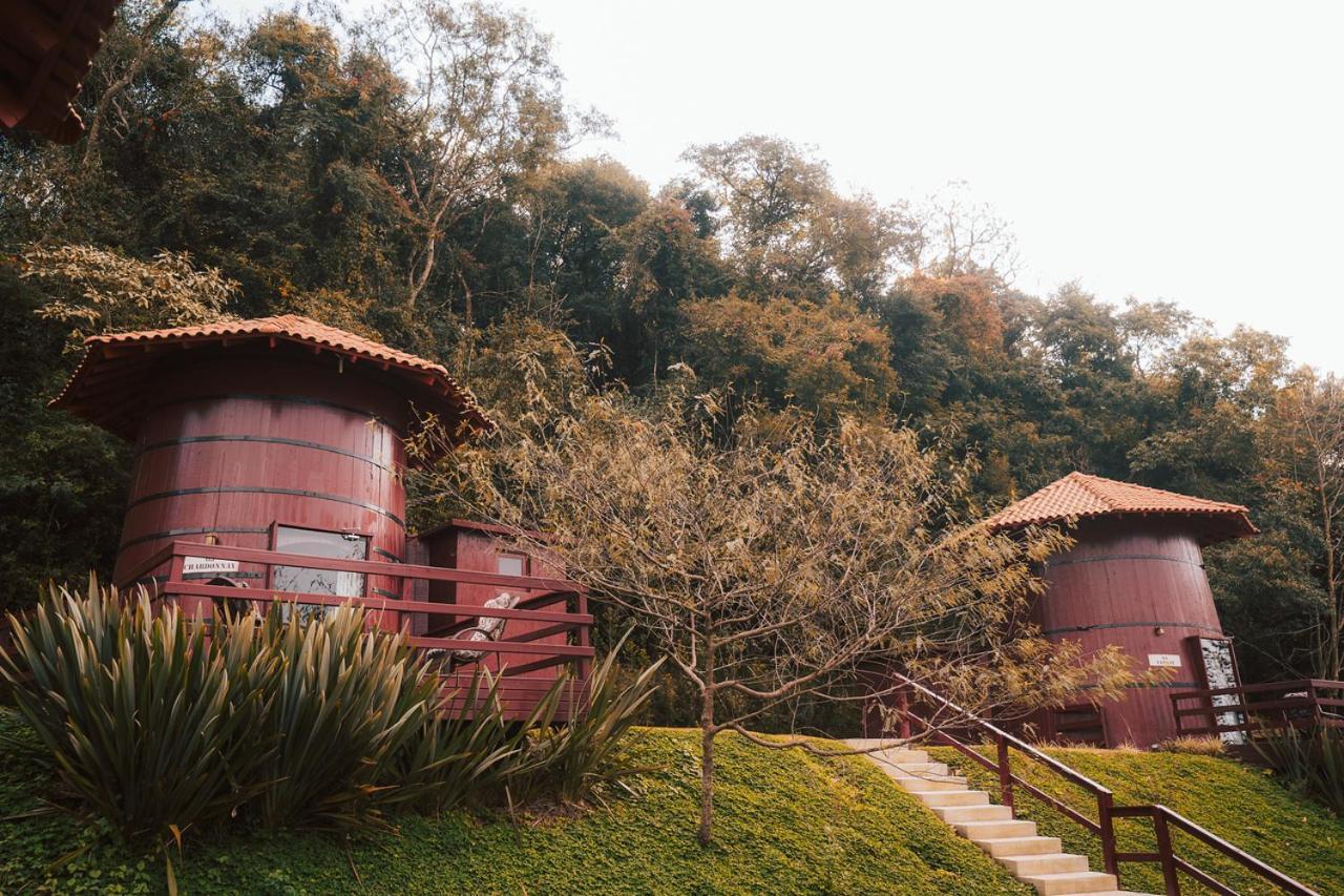 Pipas Do Vale - Vale Dos Vinhedos Hotel Bento Goncalves Exterior photo